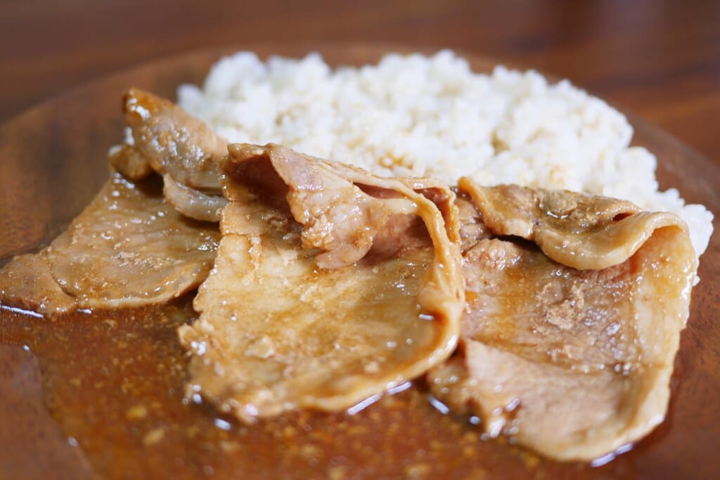 【魅惑グルメ】セブン-イレブンで「ポムの樹」の絶品オムライスが食べられるよ！ しかも美味い