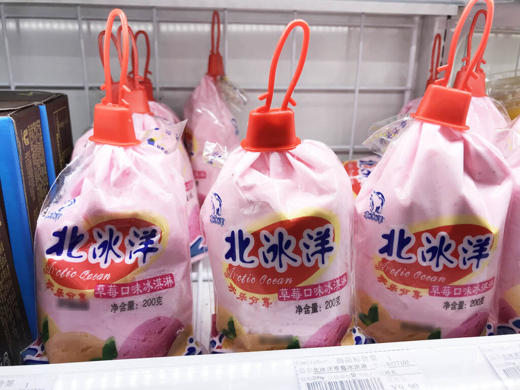 中国のファミマで売ってた「袋詰めのかき氷」を日本でも売って欲しい！ これ考えた人天才