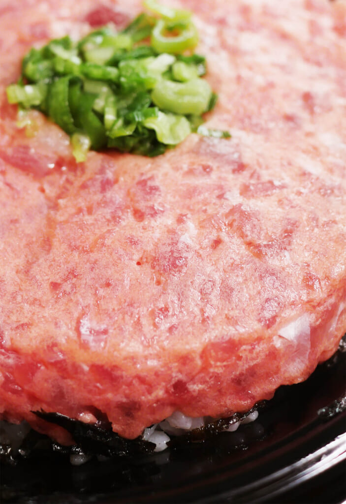 生活彩家の「ねぎとろ丼PO」がマッタリ感とホロホロ感があってウマイのだよ